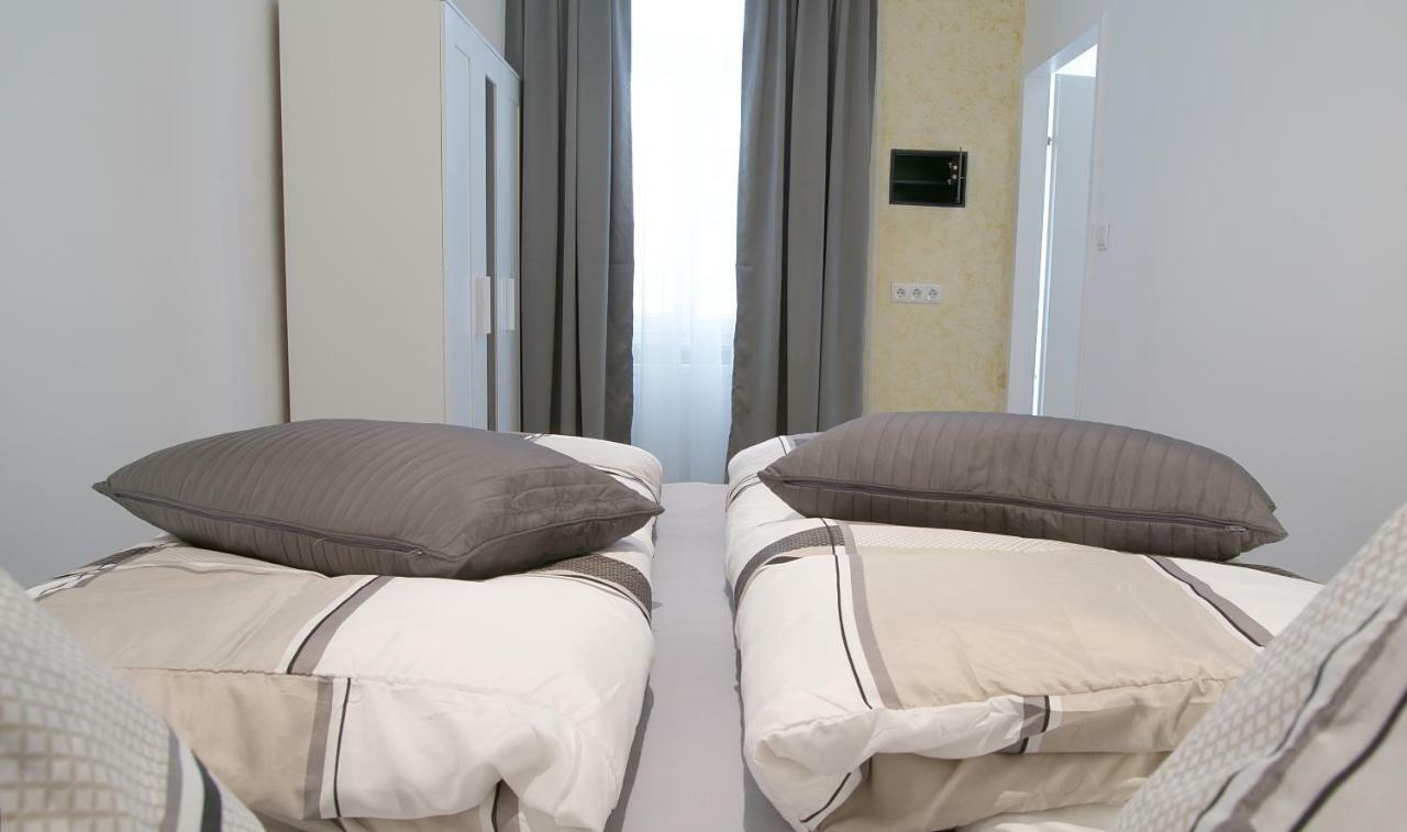 Laguna Apartment Wina Bagian luar foto