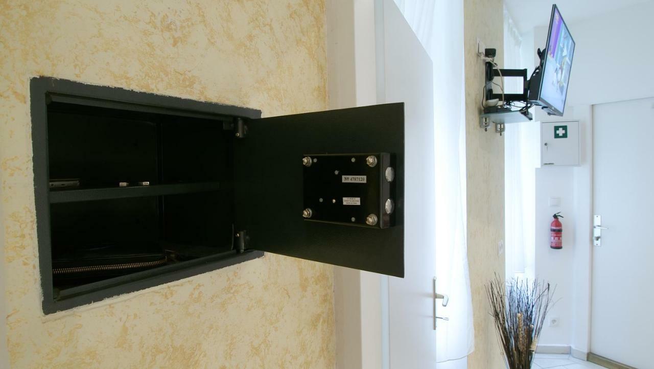 Laguna Apartment Wina Bagian luar foto